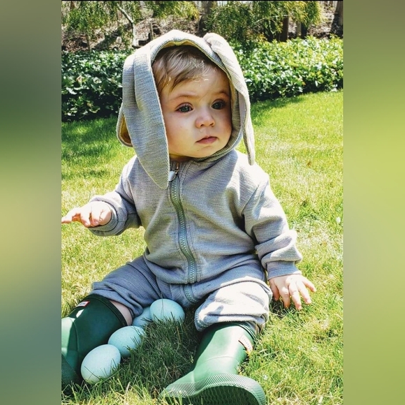 🛍️👗 2 for $25 Simplee kids Bunny Romper Long Ear Hoodie 6-12 month - Picture 3 of 3